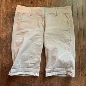 Ann Taylor Loft tan size 4 classic Bermuda roll shorts